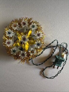 Vintage Gold Tinsel Star Light